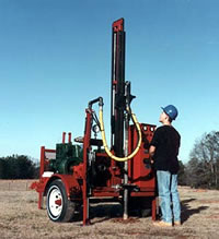 DR40 compact trailer-mount water well drilling rig